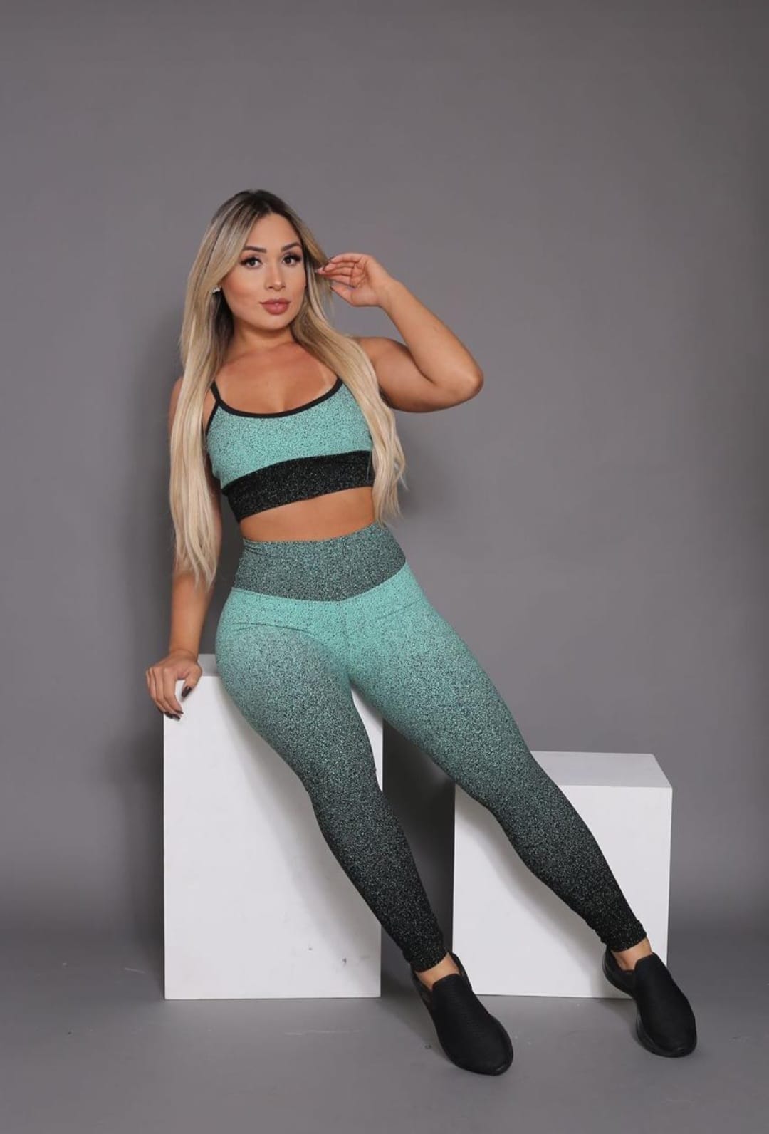 Conjunto Fitness Degradê Empina Bumbum Femin